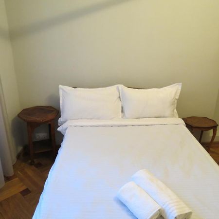 Three Rooms Apartment Tbilisi Esterno foto