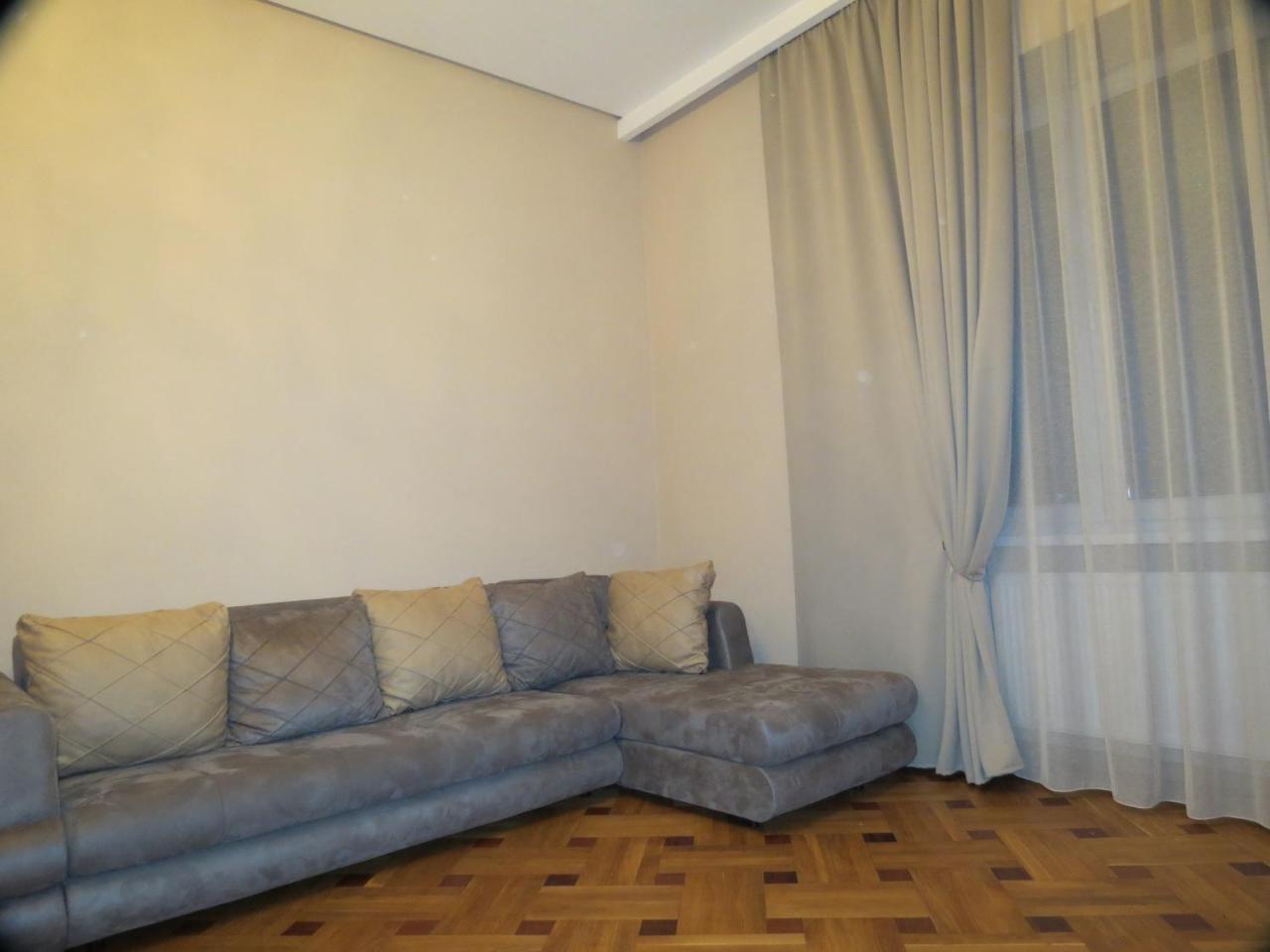 Three Rooms Apartment Tbilisi Esterno foto