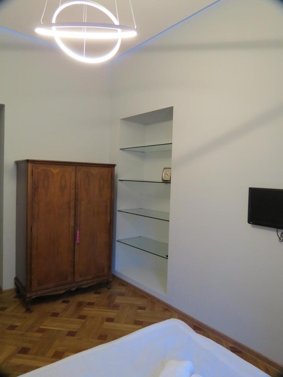 Three Rooms Apartment Tbilisi Esterno foto