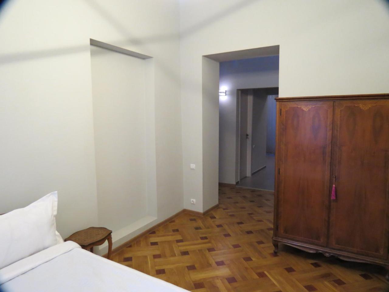 Three Rooms Apartment Tbilisi Esterno foto