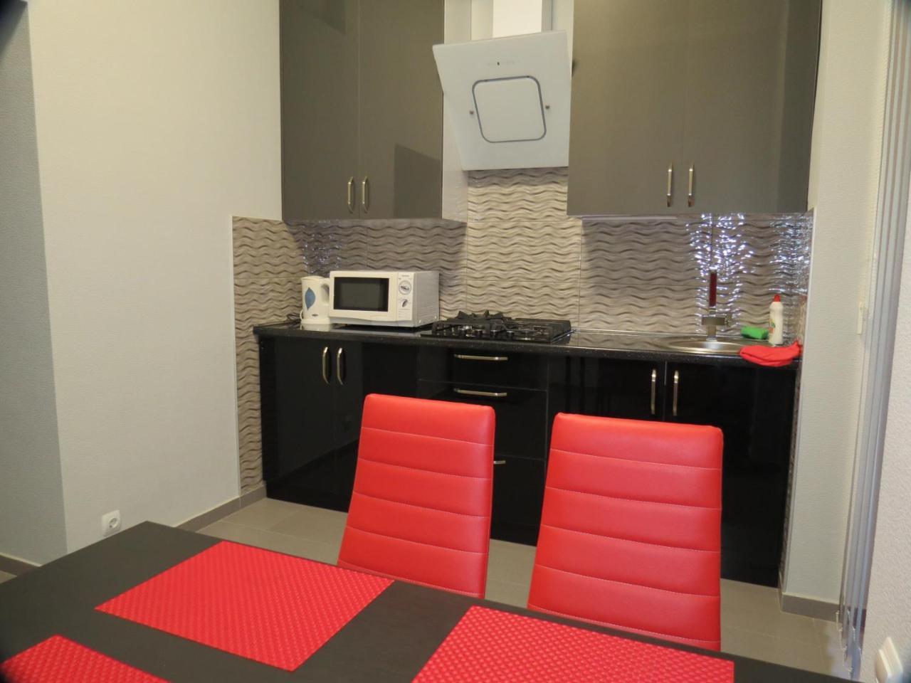 Three Rooms Apartment Tbilisi Esterno foto