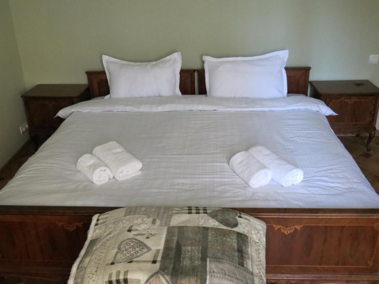 Three Rooms Apartment Tbilisi Esterno foto